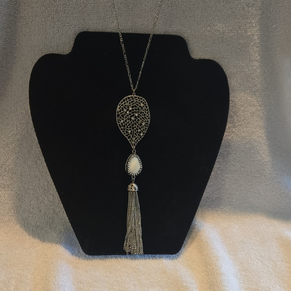 28" Silver Leaf and White Pendant Necklace with Tassel